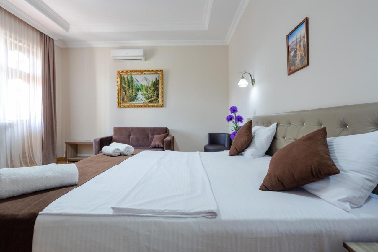 Daisi Sunset Hotel Batumi Exterior photo
